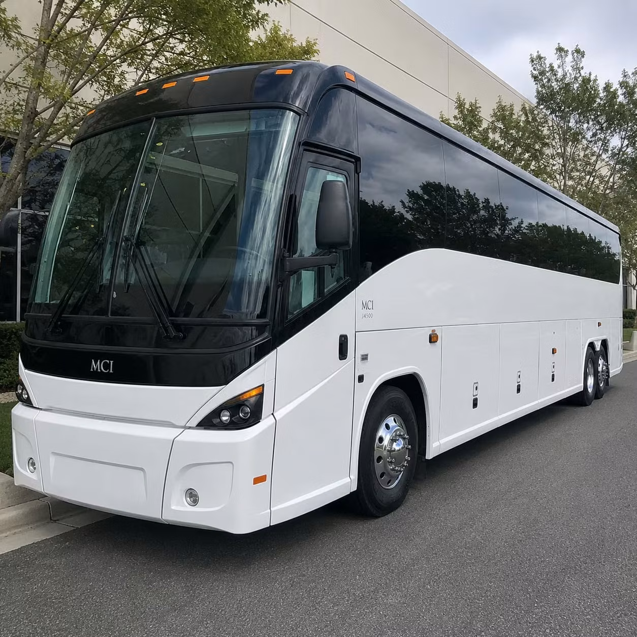 norfolk international airport shuttles for peninsula travelers